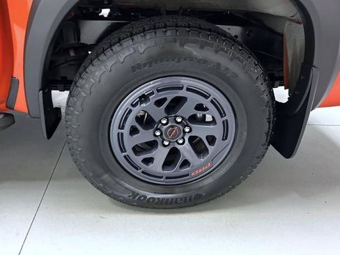 Certified 2025 Nissan Frontier PRO-4X w/ Pro Premium Package AWD/4WD image 22