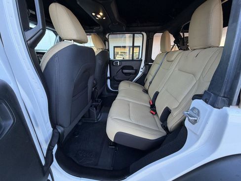 Used 2020 Jeep Wrangler Unlimited Sport image 21