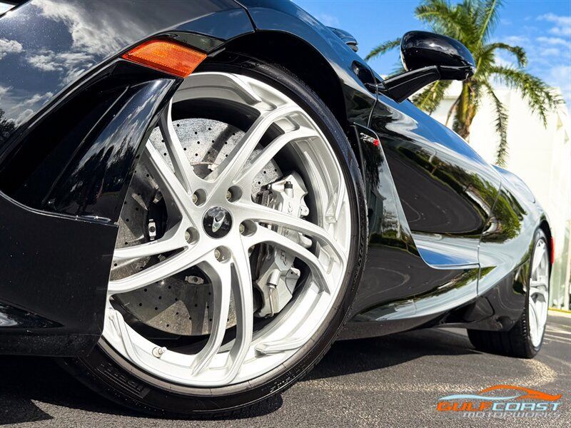 Used 2024 McLaren 750S Spider RWD image 13