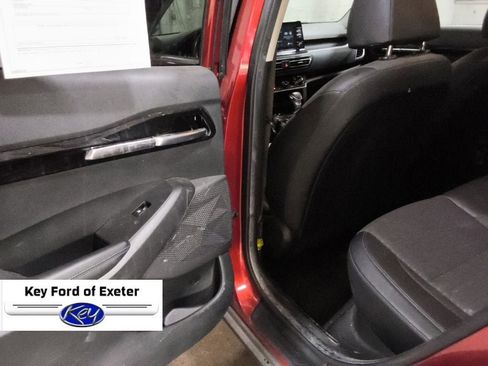 Used 2021 Kia Seltos S AWD/4WD image 15