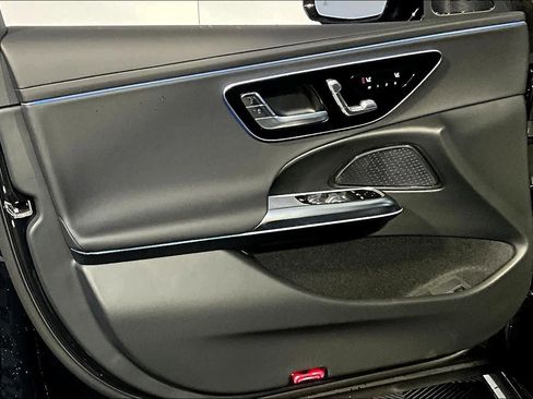 New 2026 Mercedes-Benz E 350 4MATIC Sedan image 11