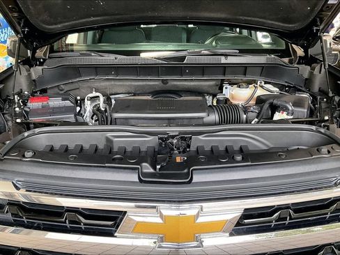 Used 2025 Chevrolet Silverado 1500 LT RWD image 27