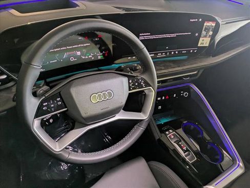 New 2025 Audi Q5 Premium Plus image 3