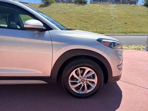 Used 2018 Hyundai Tucson SEL AWD/4WD image 34