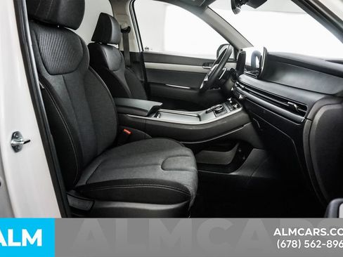 Used 2025 Hyundai Palisade SE FWD image 19