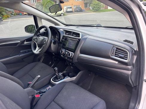 Used 2015 Honda Fit EX image 27