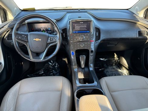 Used 2011 Chevrolet Volt Premium w/ Premium Trim Package image 10