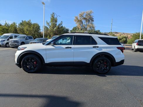 Certified 2023 Ford Explorer ST w/ Equipment Group 401A AWD/4WD image 9