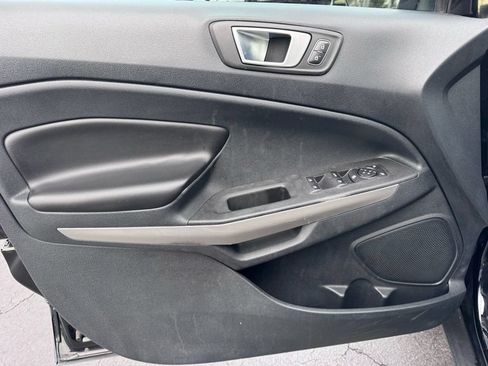 Used 2020 Ford EcoSport Titanium FWD image 22