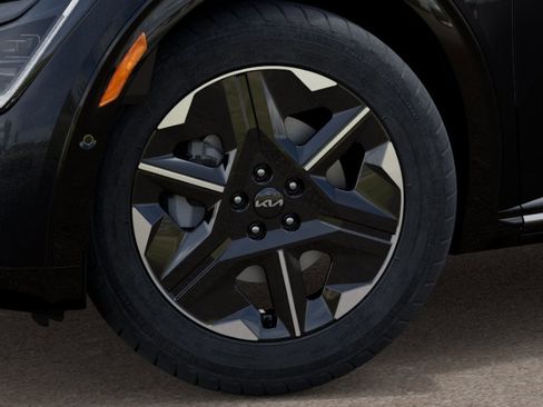 New 2025 Kia EV6 Wind image 9