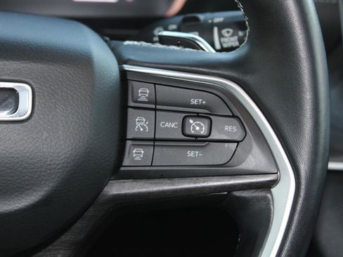 Used 2021 Jeep Grand Cherokee L Limited image 27