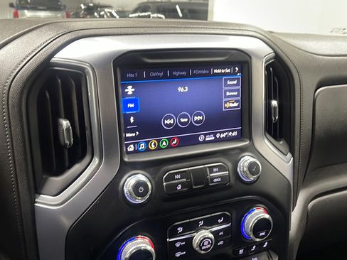 Used 2020 GMC Sierra 1500 SLT w/ SLT Premium Plus Package AWD/4WD image 8