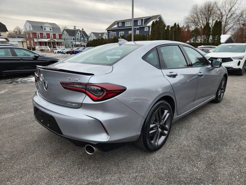 Used 2025 Acura TLX w/A-Spec Package image 4