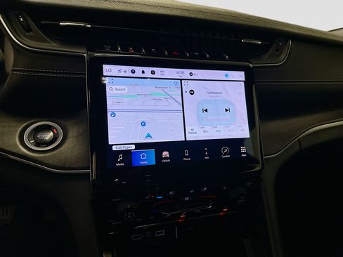 Used 2024 Jeep Grand Cherokee L Limited w/ Luxury Tech Group II image 26