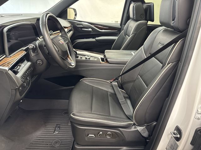 Certified 2024 Cadillac Escalade Premium Luxury w/ Performance Package AWD/4WD image 10