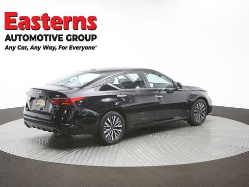 Used 2024 Nissan Altima 2.5 SV w/ SV Premium Package FWD image 42