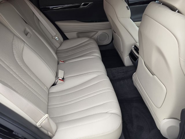 Used 2024 Genesis G80 2.5T AWD/4WD image 17
