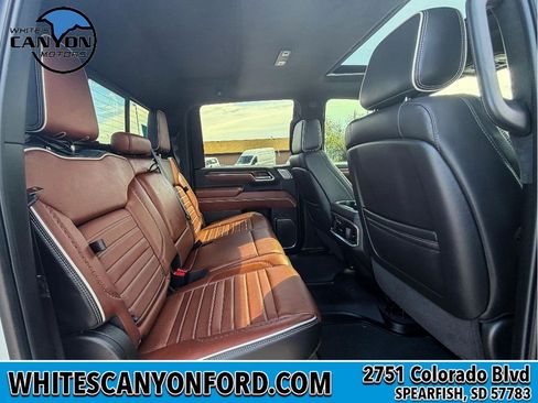 Used 2024 GMC Sierra 3500 Denali Ultimate AWD/4WD image 17