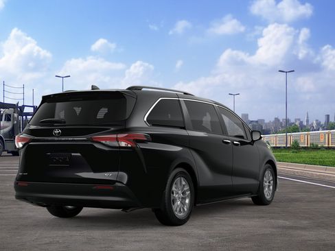 New 2026 Toyota Sienna XLE AWD/4WD image 9