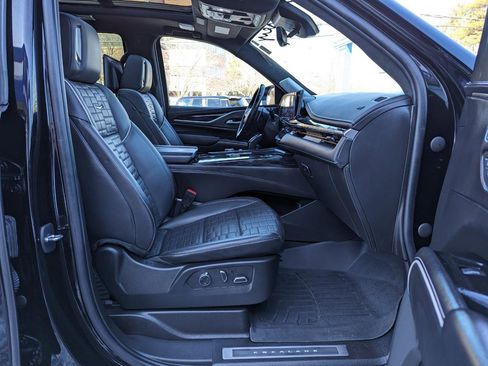 Used 2023 Cadillac Escalade V image 37