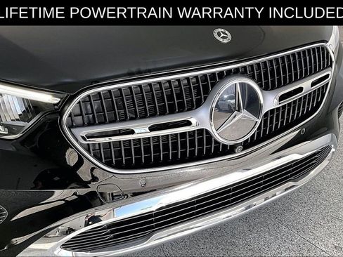 Used 2025 Mercedes-Benz GLC 350e 4MATIC image 38