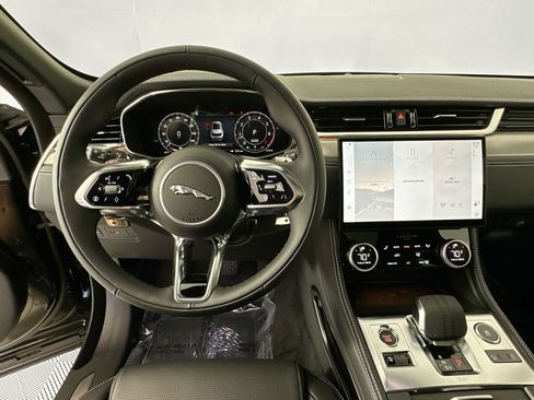 Certified 2026 Jaguar F-PACE R-Dynamic S AWD/4WD image 11