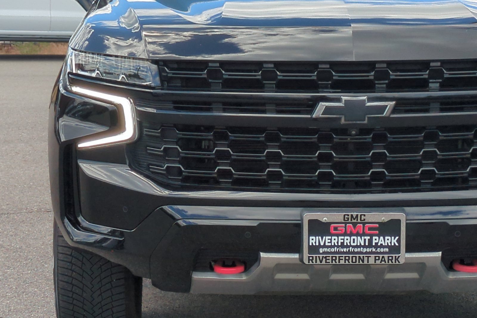 Used 2023 Chevrolet Tahoe Z71 w/ Luxury Package AWD/4WD image 45