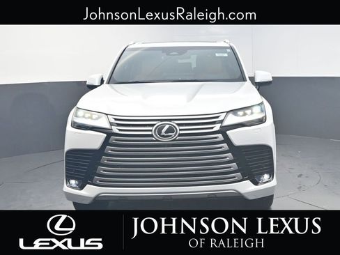 New 2026 Lexus LX 700h Luxury image 4