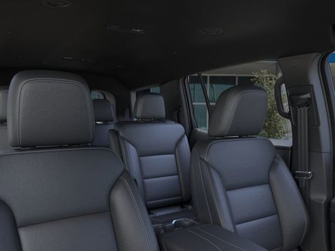 New 2026 Chevrolet Traverse LT w/ Driver Confidence Package image 24