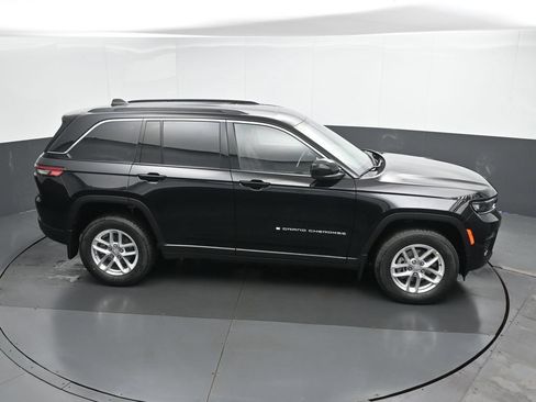 New 2026 Jeep Grand Cherokee Laredo X AWD/4WD image 40