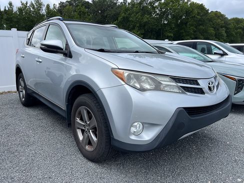 Used 2015 Toyota RAV4 XLE FWD image 7