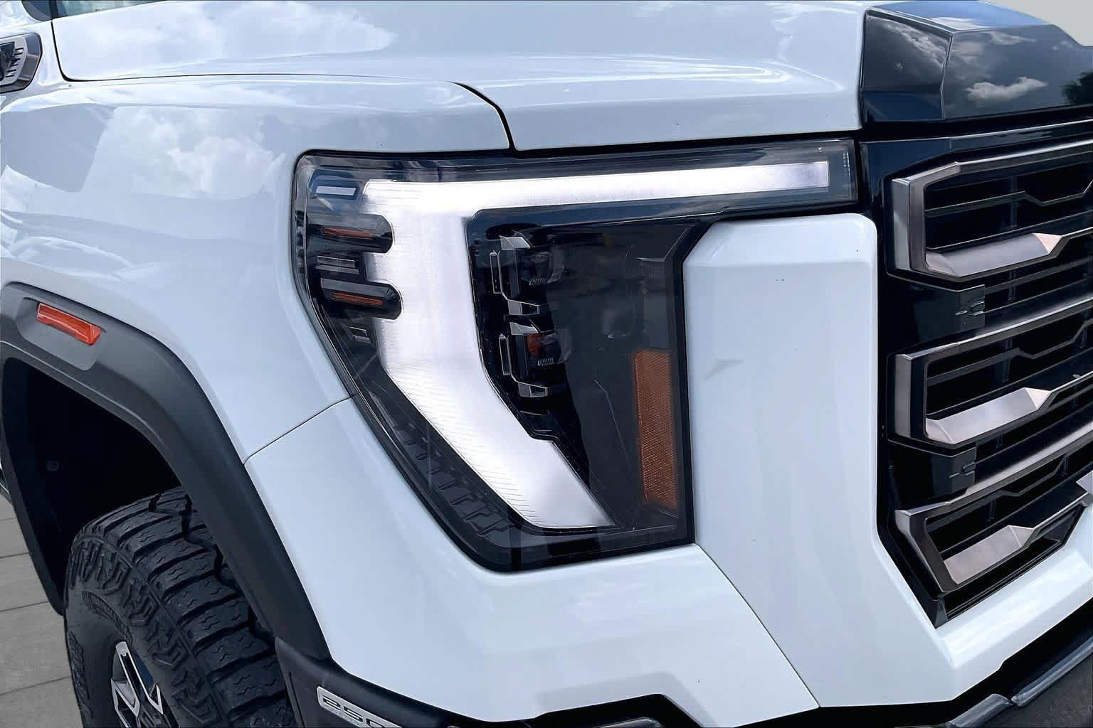 Certified 2025 GMC Sierra 2500 AT4X AWD/4WD image 27