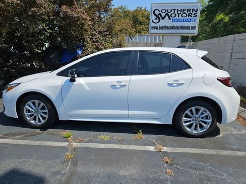 Used 2026 Toyota Corolla SE FWD image 9