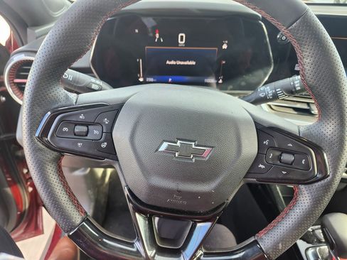 Used 2024 Chevrolet Trax RS image 20