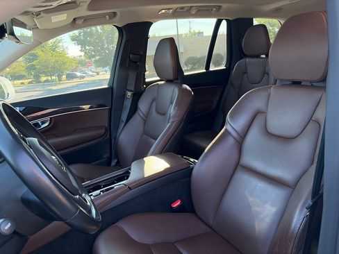 Used 2019 Volvo XC90 T6 Momentum w/ Advanced Package AWD/4WD image 13