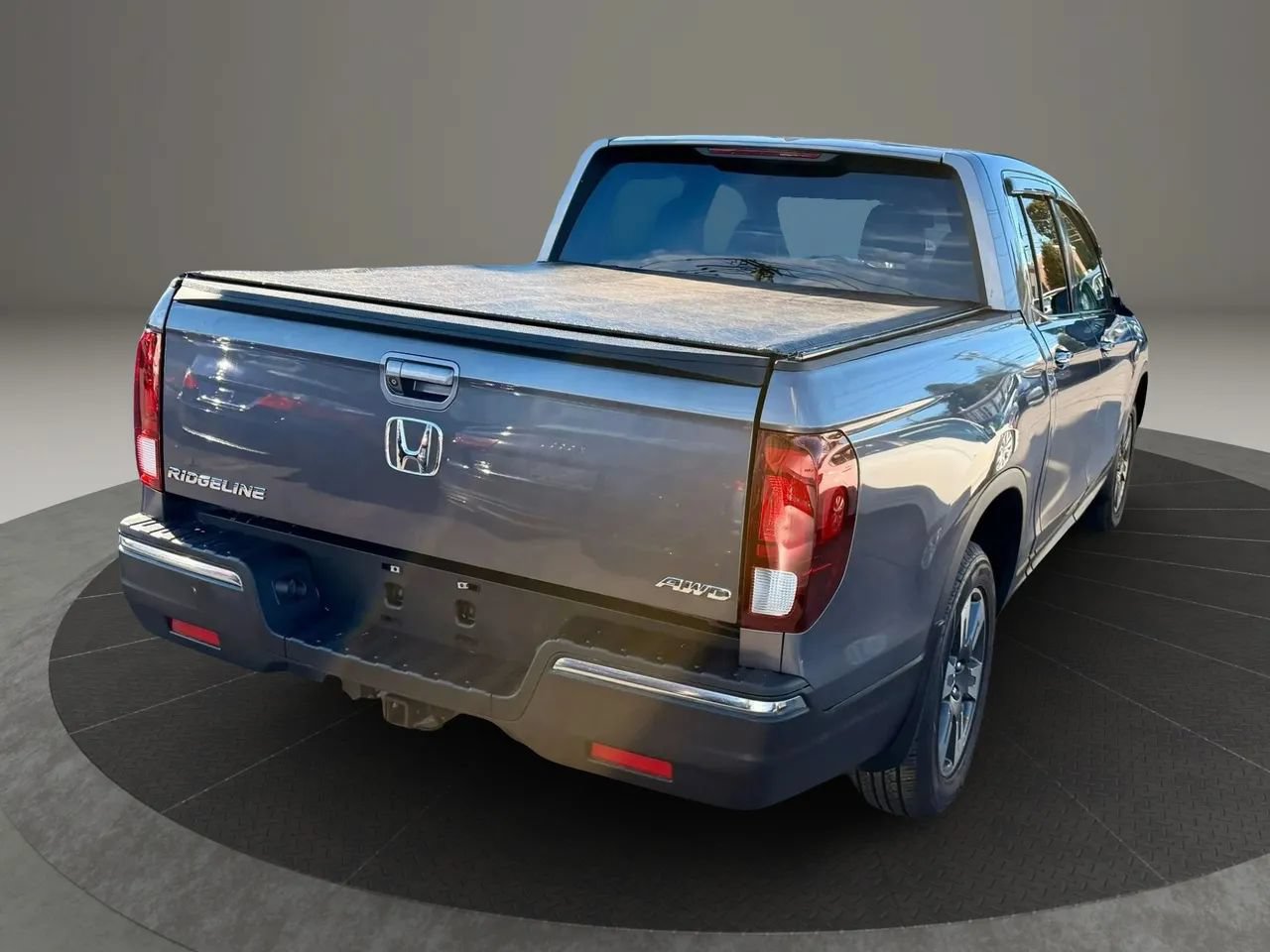 Used 2018 Honda Ridgeline RTL-T image 4