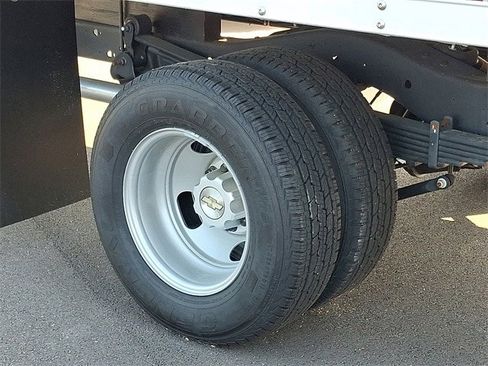 New 2024 Chevrolet Express 4500 Extended w/ Power Convenience Package image 7