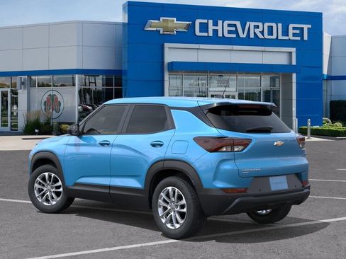New 2026 Chevrolet TrailBlazer LS w/ LS Convenience Package AWD/4WD image 3