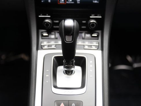 Used 2025 Porsche 718 Cayman image 87