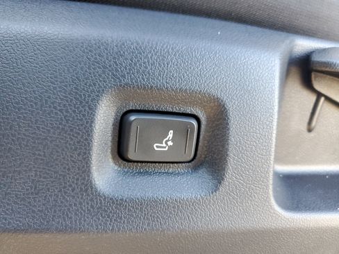 New 2026 Toyota Tacoma SR5 image 17