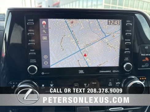 Used 2020 Toyota Highlander Limited image 16