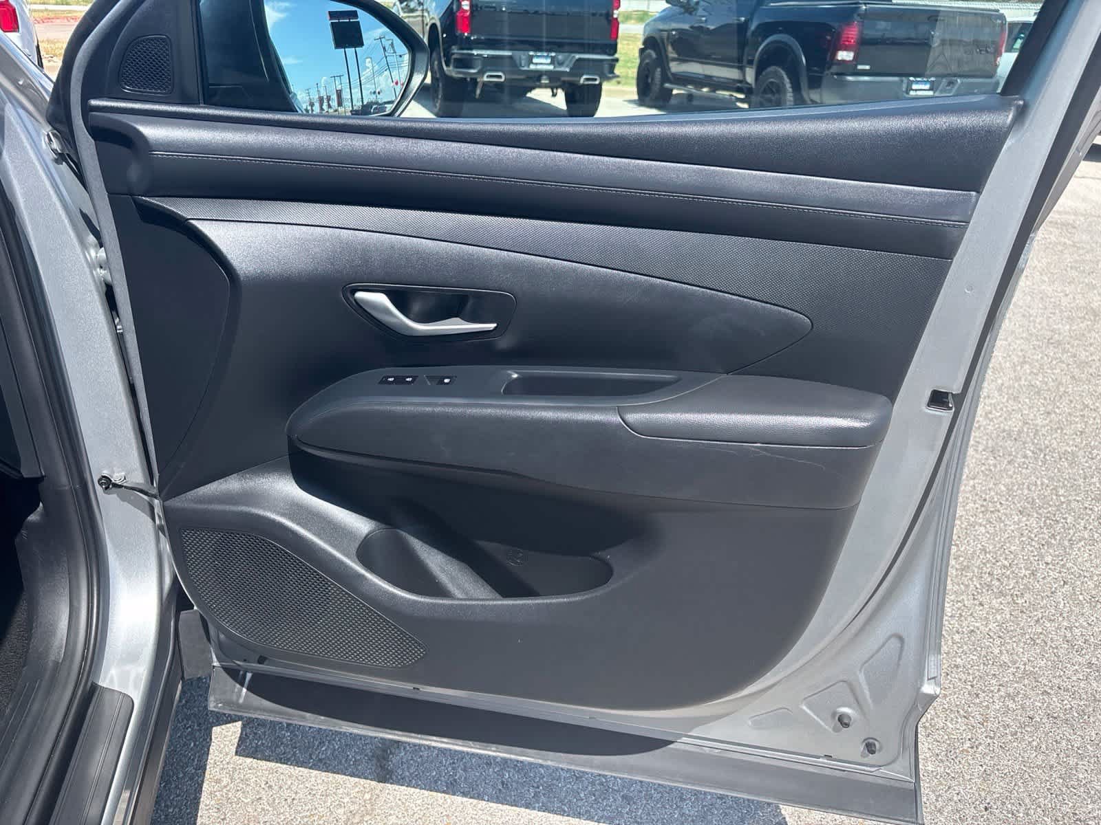 Used 2025 Hyundai Tucson SEL FWD image 11