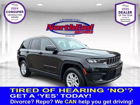 Used 2022 Jeep Grand Cherokee Laredo w/ Luxury Tech Group I AWD/4WD image 1