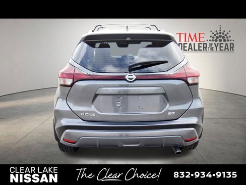 Used 2021 Nissan Kicks SR w/ Interior Electronics Package FWD image 6