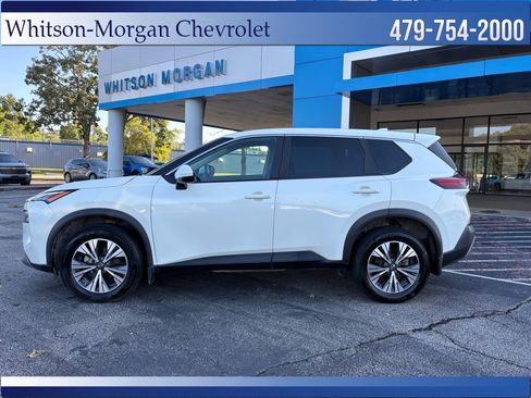 Used 2023 Nissan Rogue SV FWD image 8