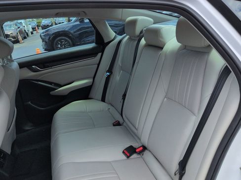 Used 2018 Honda Accord EX-L image 13