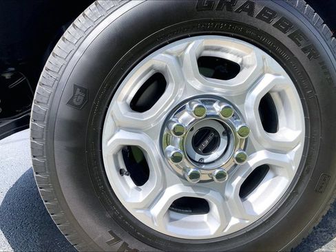 Used 2026 Ford F350 XLT AWD/4WD image 3