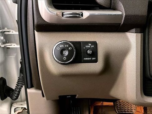 Used 2014 GMC Acadia Denali AWD/4WD image 32