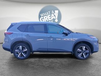 Used 2025 Nissan Rogue SL w/ SL Premium Package FWD video 2