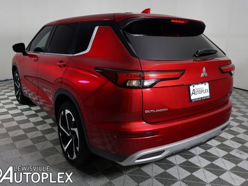 Used 2022 Mitsubishi Outlander SE image 9